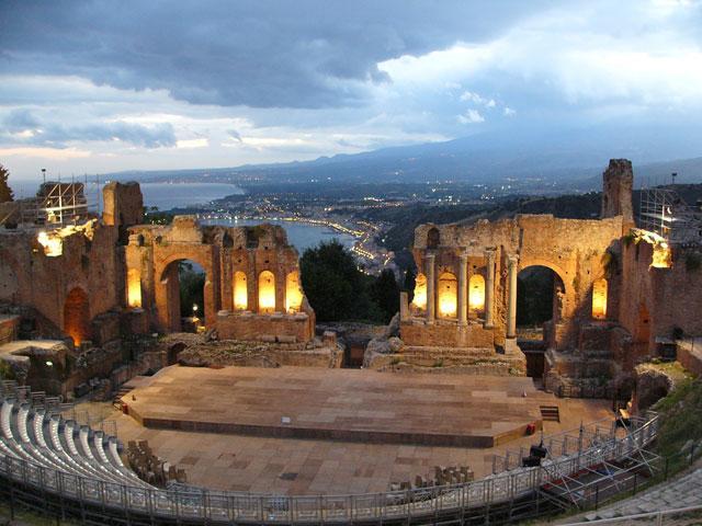 B&B La Casa Di Luigi Giardini Naxos Bagian luar foto