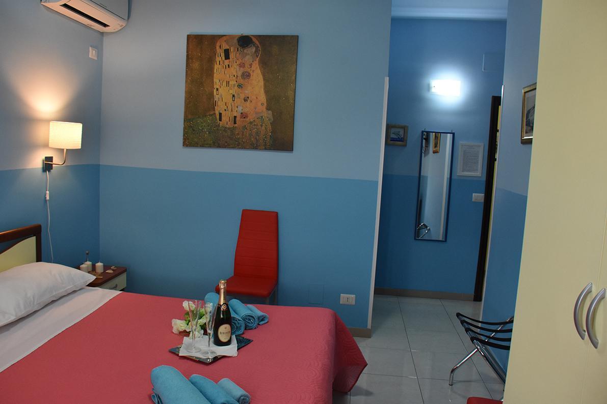 B&B La Casa Di Luigi Giardini Naxos Bagian luar foto