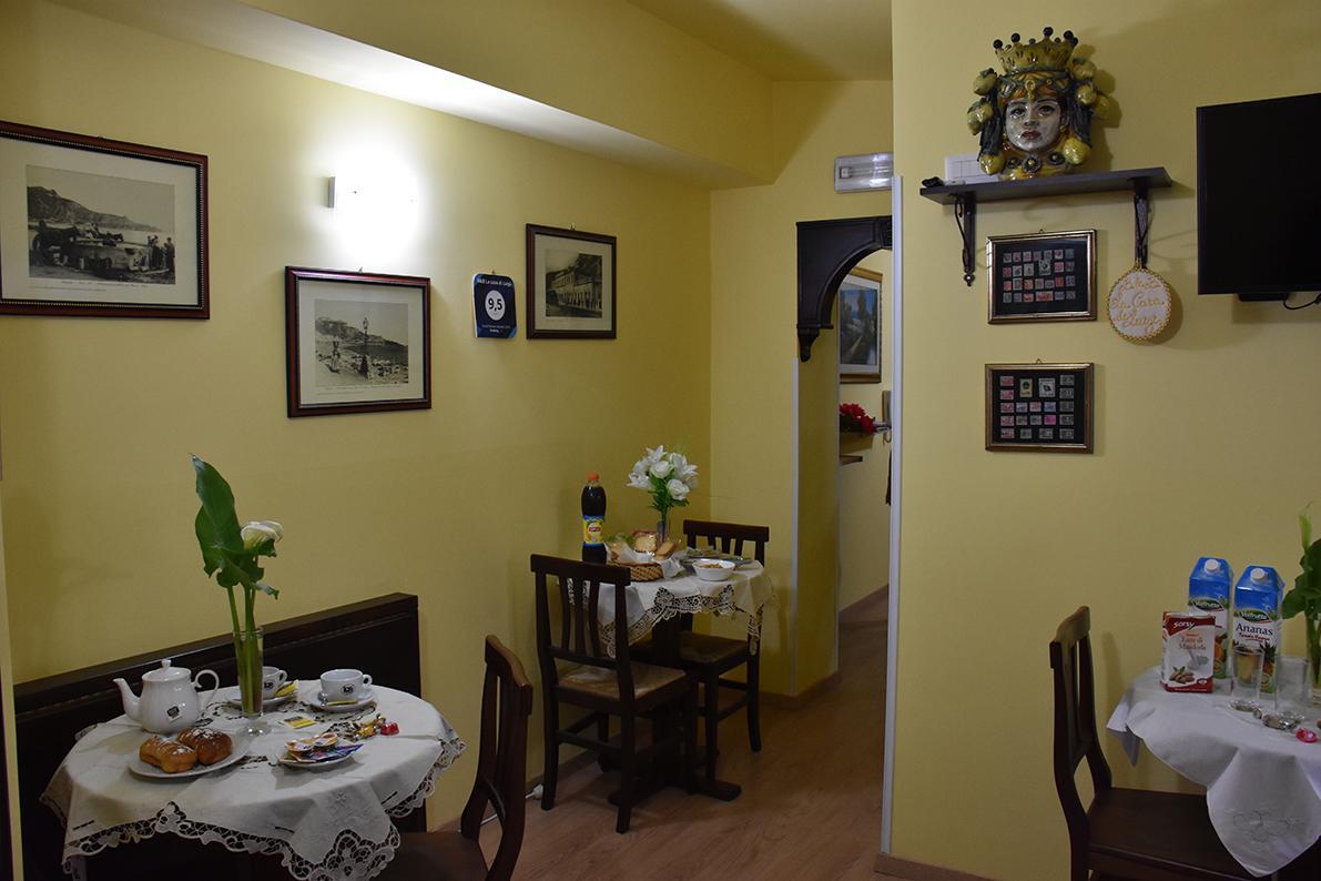 B&B La Casa Di Luigi Giardini Naxos Bagian luar foto