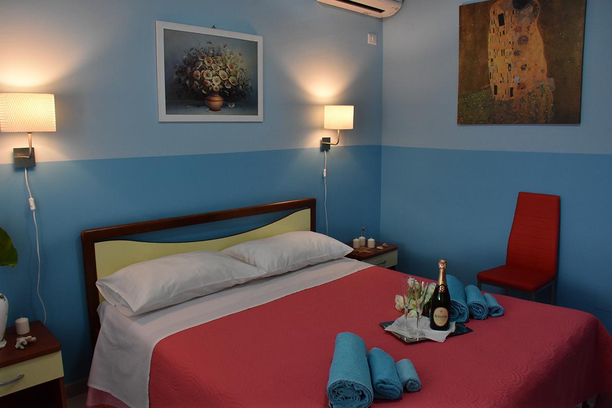 B&B La Casa Di Luigi Giardini Naxos Bagian luar foto